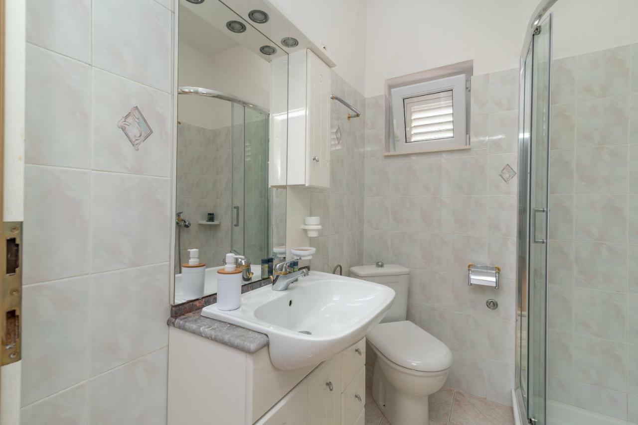 Marinella Apartment *