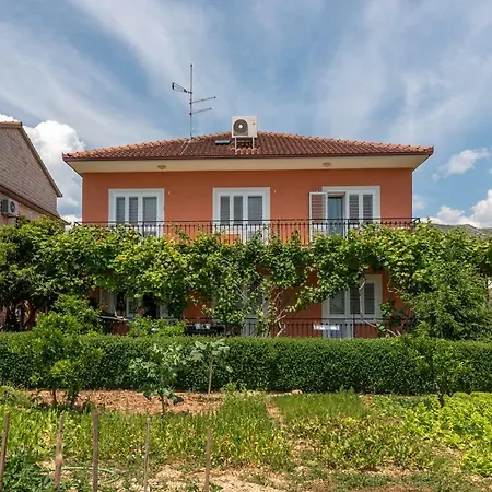 Marinella Apartment Trogir Exterior photo