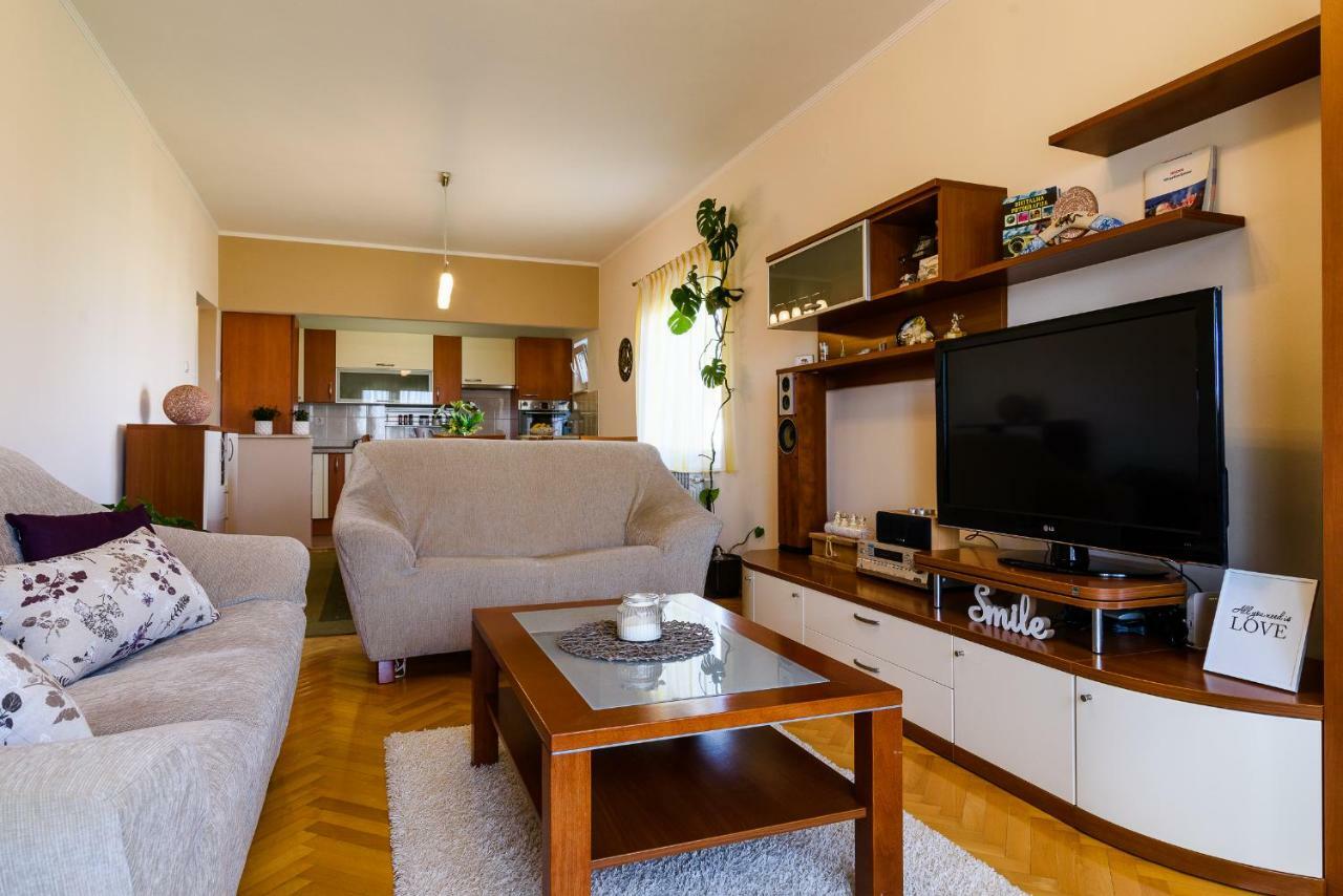 Apartment Marinella *