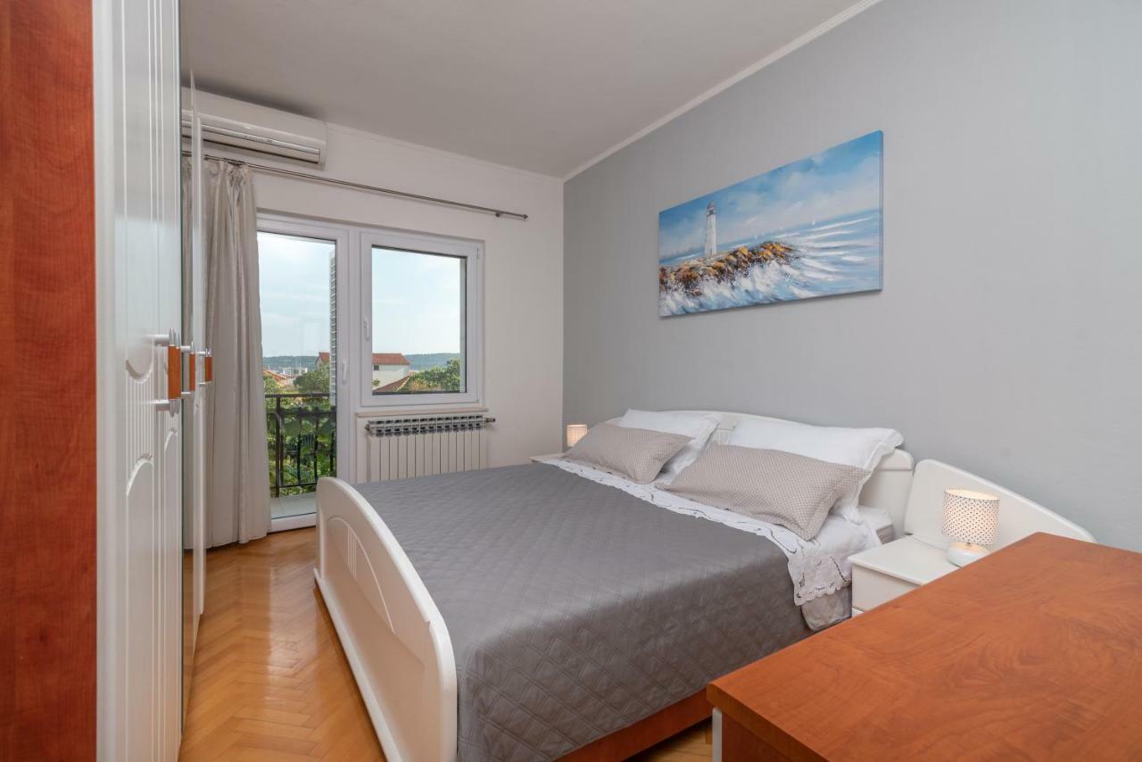 Apartment Marinella *