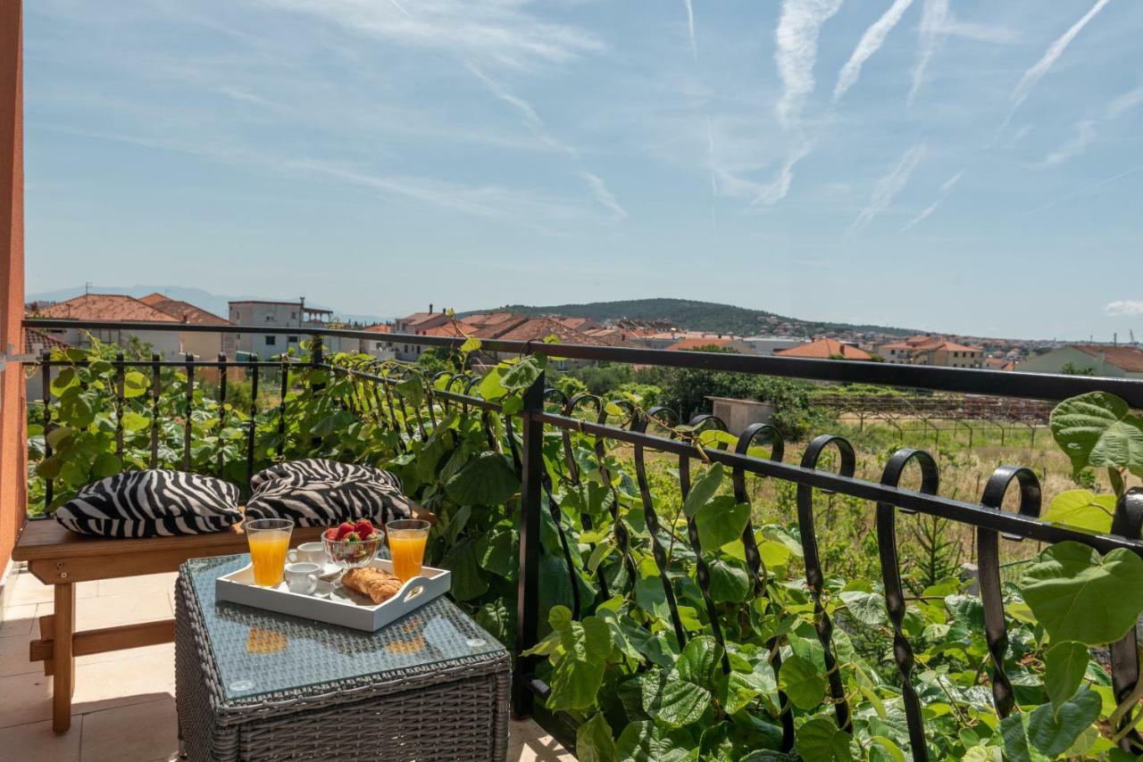 Apartment Marinella *