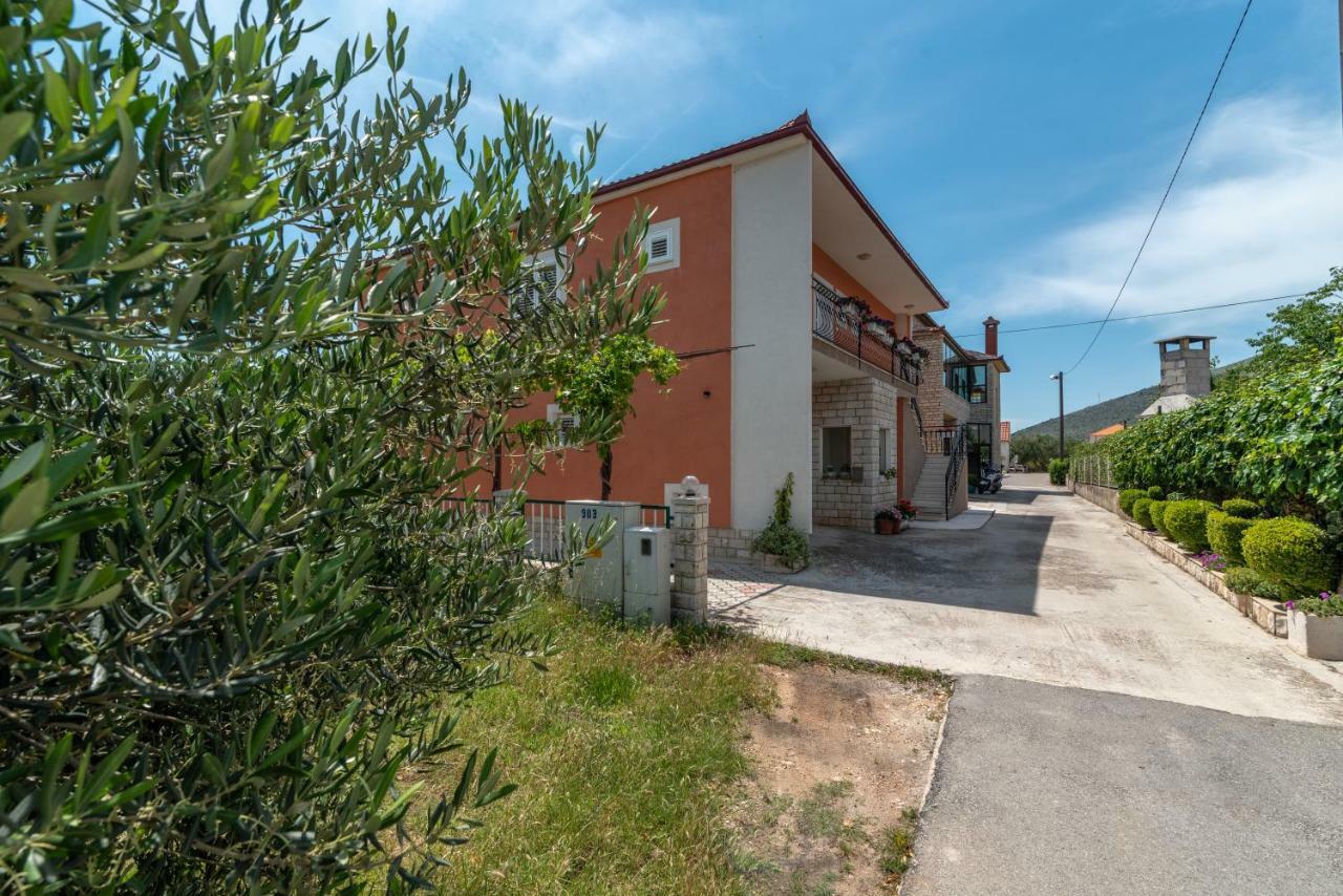 Marinella Apartment *
